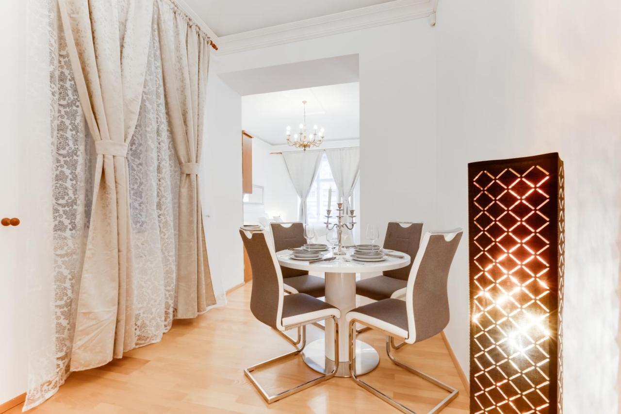 Wenceslas Square Royal Apartment Prága Kültér fotó