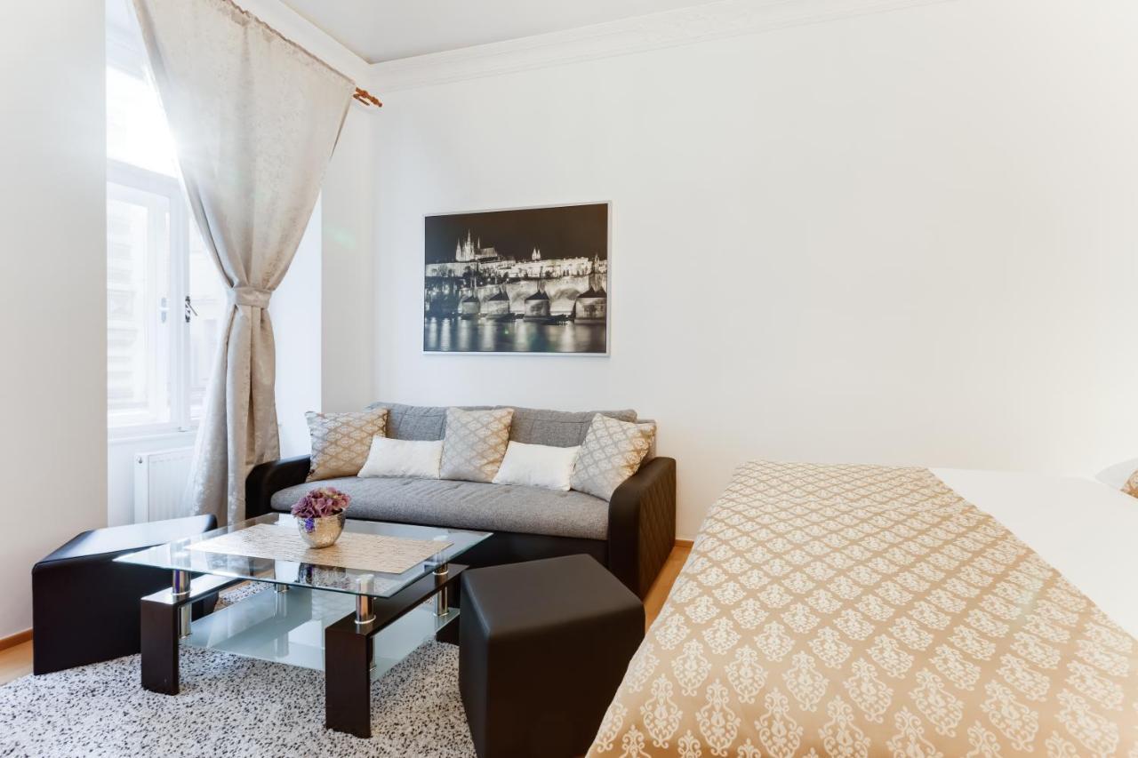 Wenceslas Square Royal Apartment Prága Kültér fotó